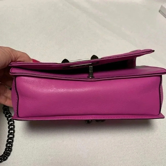 REBECCA MINKOFF Crossbody Purse,Great Condition. BEAUTIFUL COLOR. - Picture 7 of 7